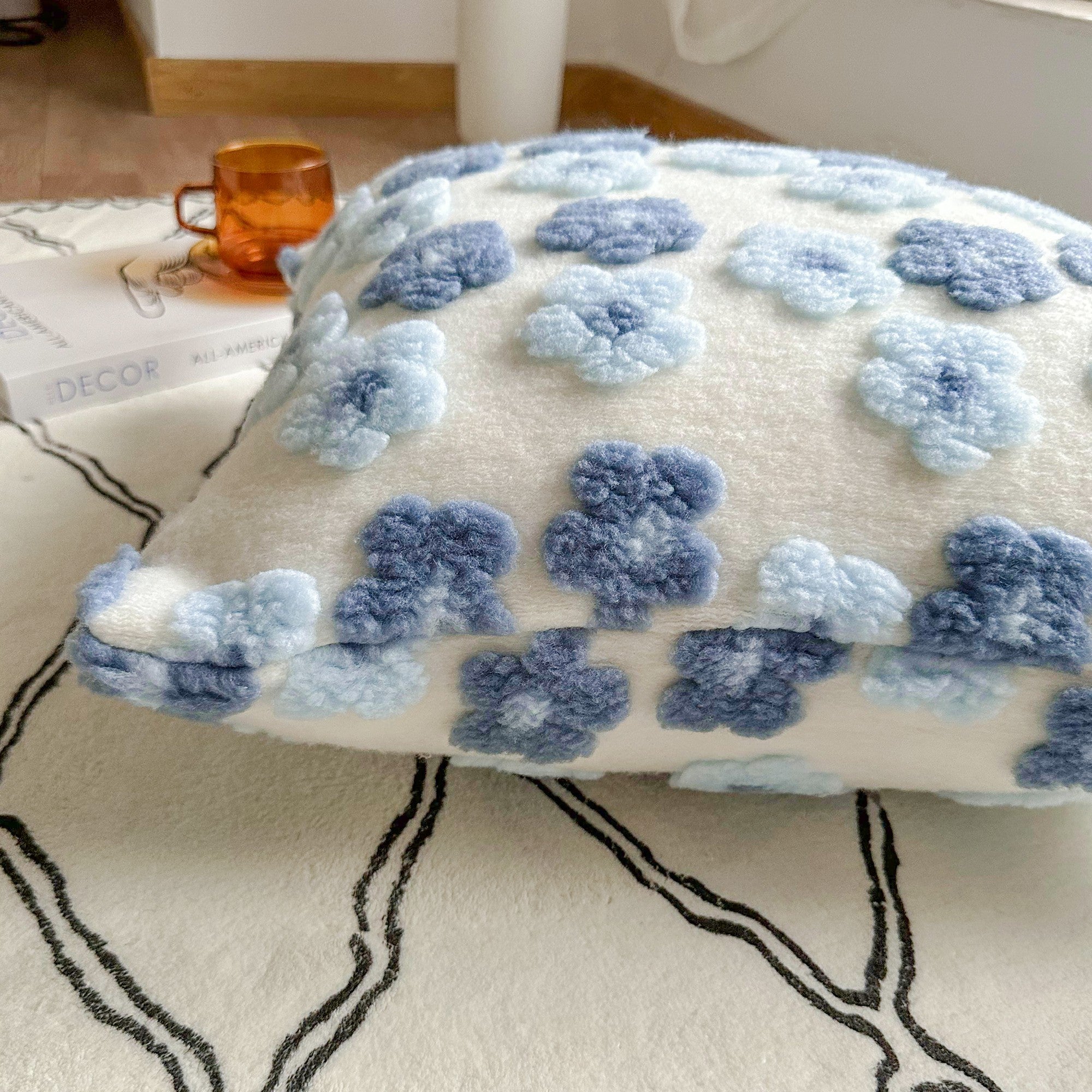 Cute Daisy Pattern Throw Pillows Covers