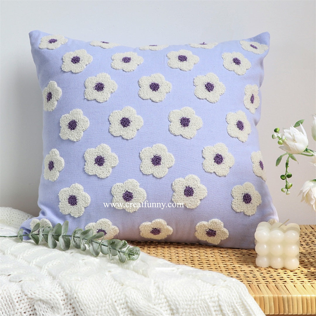 Daisy Flower Throw Pillows